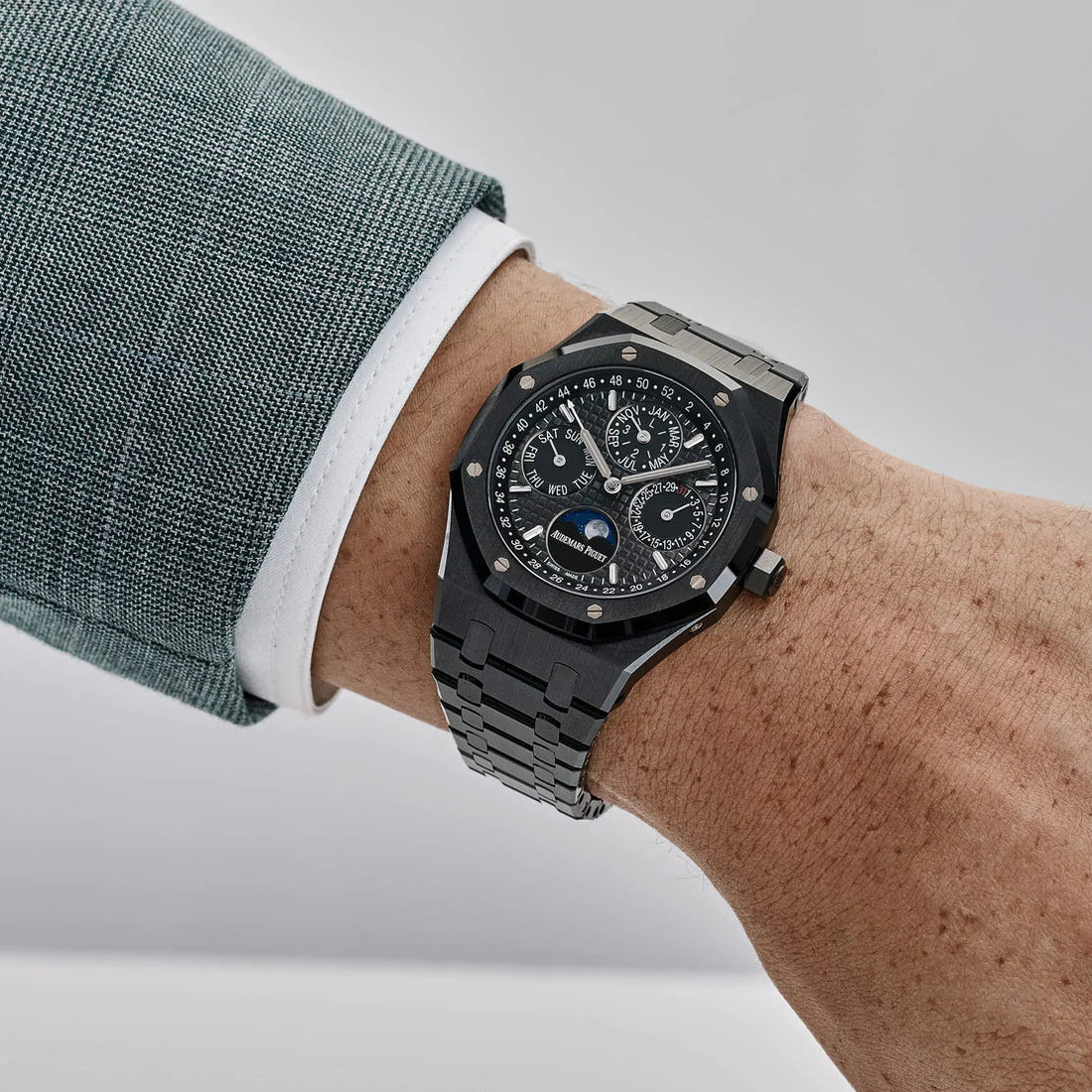 Royal Oak Perpetual Calendar 26579CE Luxury Premium